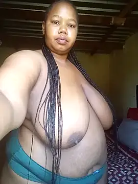 Curvycandy95 online show from 5, 11, 2025