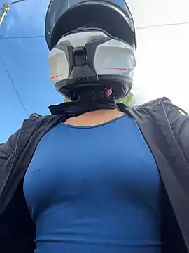 AlannaEvons online show from 14, 4, 2026