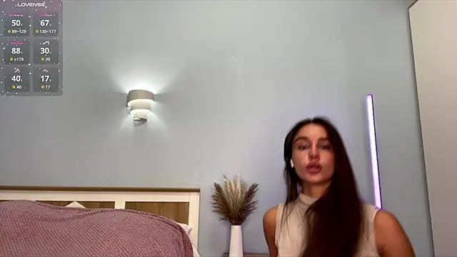 Snapshot of JerrieCham chatting on 15, 12, 2025 JerrieCham online show from 15, 12, 2025