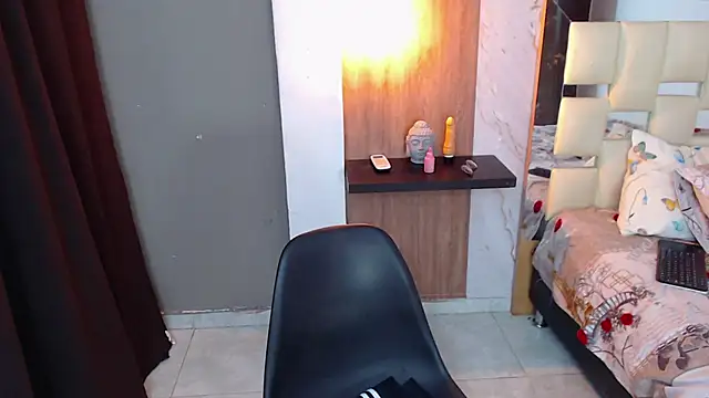 Snapshot of honeymoon_12 chatting on 9, 9, 2025 honeymoon 12 online show from 9, 9, 2025