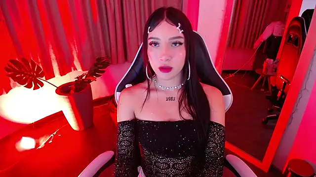 Snapshot of athenea_fox chatting on 31, 10, 2025 athenea fox online show from 31, 10, 2025