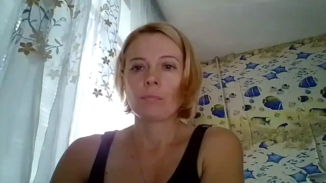 LiluXRose online show from 15, 9, 2025