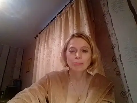 LiluXRose online show from 21, 10, 2025