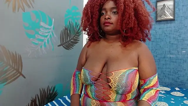 Snapshot of isabella_brown1 chatting on 29, 10, 2025 isabella brown1 online show from 29, 10, 2025