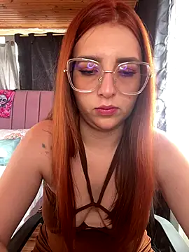 Snapshot of CoraVibes chatting on 25, 10, 2025 CoraVibes online show from 25, 10, 2025