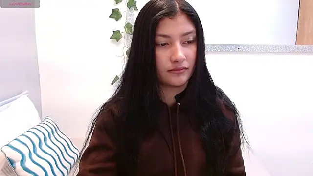 Snapshot of louis_k chatting on 23, 4, 2026 louis k online show from 23, 4, 2026