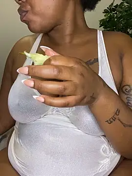 Snapshot of fatpussydallx chatting on 20, 9, 2025 fatpussydallx online show from 20, 9, 2025