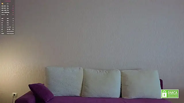 Snapshot of HongTomczak chatting on 17, 4, 2026 HongTomczak online show from 17, 4, 2026