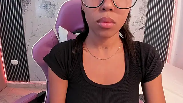 Mia Duarte1 online show from 25, 6, 2026