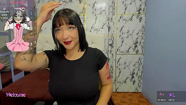 Snapshot of Itsuki_N chatting on 6, 11, 2025 Itsuki N online show from 6, 11, 2025