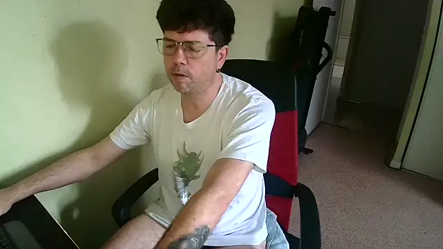 blueandwhite1 online show from 27, 6, 2026