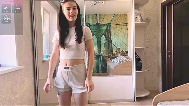 Snapshot of TianaWidell chatting on 31, 10, 2025 TianaWidell online show from 31, 10, 2025