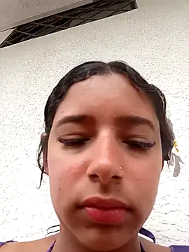 Zoe-Johnson  online show from 20, 10, 2025