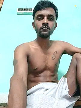 Snapshot of ShinuRoy chatting on 10, 10, 2025 ShinuRoy online show from 10, 10, 2025