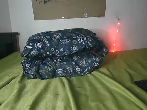 Snapshot of LiamMason chatting on 28, 10, 2025 LiamMason online show from 28, 10, 2025