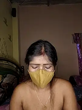 Love143A online show from 13, 4, 2026