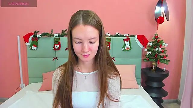 Snapshot of LoraSunnyy chatting on 3, 12, 2025 LoraSunnyy online show from 3, 12, 2025