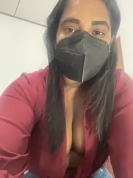 Snapshot of Choco_Chuby chatting on 10, 11, 2025 Choco Chuby online show from 10, 11, 2025