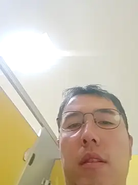 Snapshot of nnnnnan9527 chatting on 23, 9, 2025 nnnnnan9527 online show from 23, 9, 2025