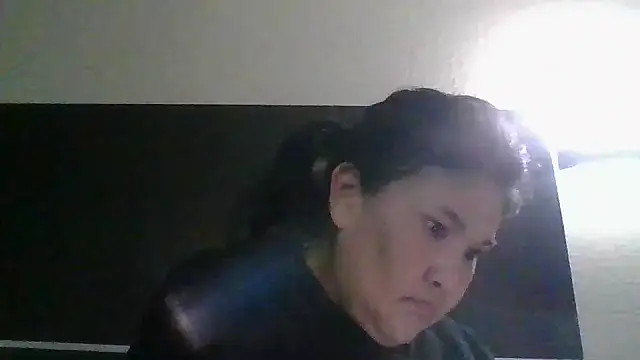 Snapshot of alaskanrose chatting on 31, 10, 2025 alaskanrose online show from 31, 10, 2025