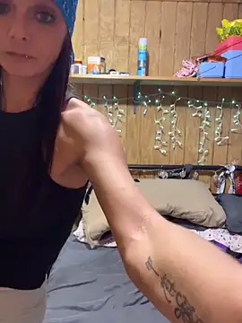 Kacinichole online show from 3, 10, 2025