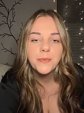 ItsLxsa online show from 28, 9, 2025