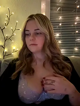 ItsLxsa online show from 17, 11, 2025