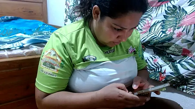 Snapshot of 69smallstar chatting on 21, 3, 2026 69smallstar online show from 21, 3, 2026