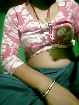 Snapshot of Hot_tin74 chatting on 10, 5, 2026 Hot tin74 online show from 10, 5, 2026