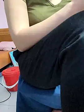 Snapshot of Lilyy-y chatting on 29, 9, 2025 Lilyy-y online show from 29, 9, 2025