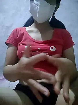 Snapshot of Lilyy-y chatting on 3, 10, 2025 Lilyy-y online show from 3, 10, 2025