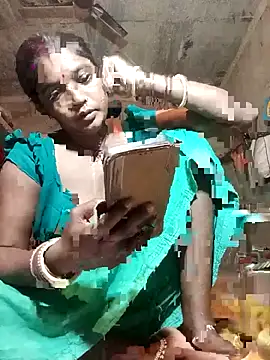 Snapshot of sadhna200 chatting on 25, 10, 2025 sadhna200 online show from 25, 10, 2025