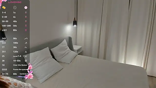 Snapshot of SirenaOstrem chatting on 30, 10, 2025 SirenaOstrem online show from 30, 10, 2025