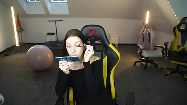 Snapshot of _Lili_054 chatting on 10, 10, 2025  Lili 054 online show from 10, 10, 2025