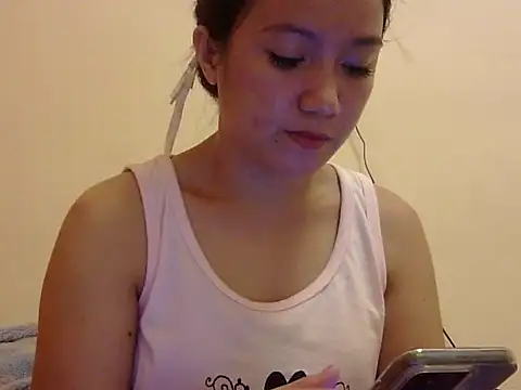 Snapshot of Lovelyclaya chatting on 15, 11, 2025 Lovelyclaya online show from 15, 11, 2025