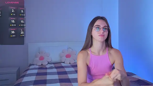 Yumi Ai online show from 11, 9, 2025