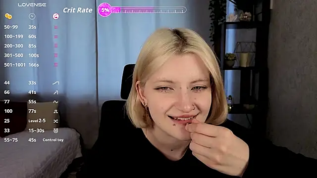 Snapshot of EchoBloom chatting on 18, 9, 2025 EchoBloom online show from 18, 9, 2025