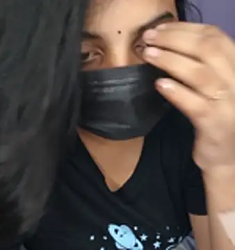 Snapshot of Telugu_sweet_couple_345 chatting on 26, 11, 2025 Telugu sweet couple 345 online show from 26, 11, 2025