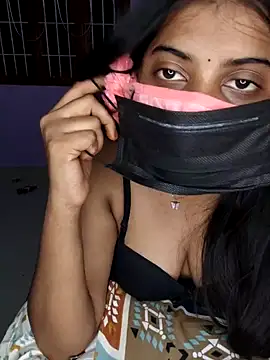 Snapshot of Telugu_sweet_couple_345 chatting on 18, 12, 2025 Telugu sweet couple 345 online show from 18, 12, 2025