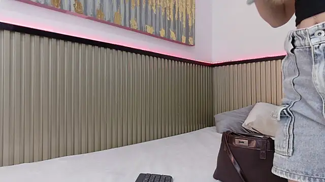 Sammy Lovee online show from 16, 1, 2026