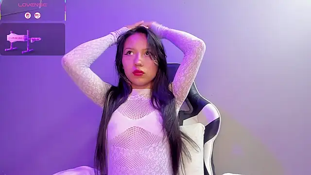 Snapshot of lux_bitchx chatting on 12, 10, 2025 lux bitchx online show from 12, 10, 2025