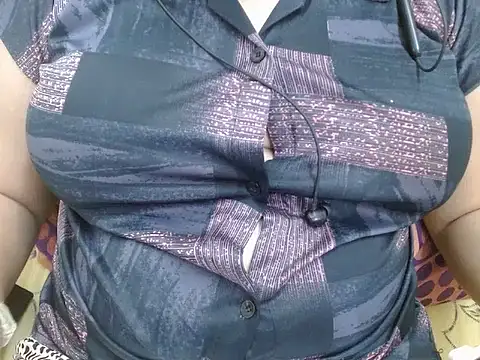 Snapshot of Nataliya_Singh chatting on 9, 10, 2025 Nataliya Singh online show from 9, 10, 2025