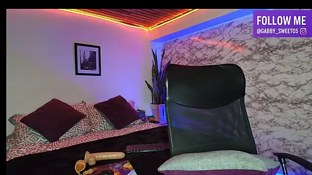 Snapshot of Gabbysweet0 chatting on 13, 11, 2025 Gabbysweet0 online show from 13, 11, 2025