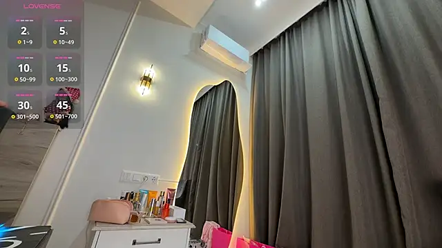 Snapshot of liuli_flower chatting on 20, 4, 2026 liuli flower online show from 20, 4, 2026