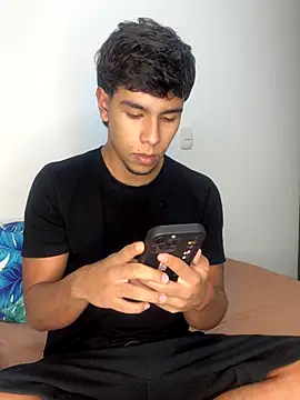 Snapshot of CHR58_ chatting on 7, 10, 2025 CHR58 online show from 7, 10, 2025