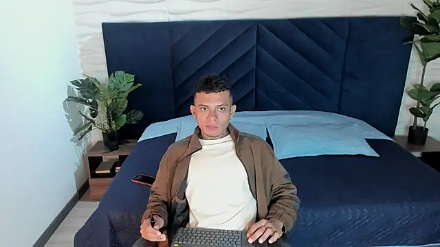 Snapshot of MrJustin_ chatting on 14, 9, 2025 MrJustin online show from 14, 9, 2025