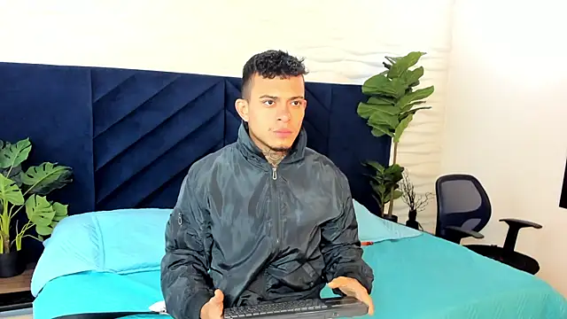 Snapshot of MrJustin_ chatting on 23, 10, 2025 MrJustin online show from 23, 10, 2025