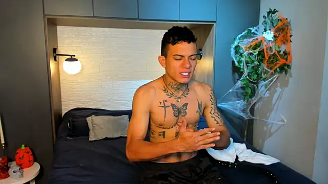 Snapshot of MrJustin_ chatting on 26, 10, 2025 MrJustin online show from 26, 10, 2025