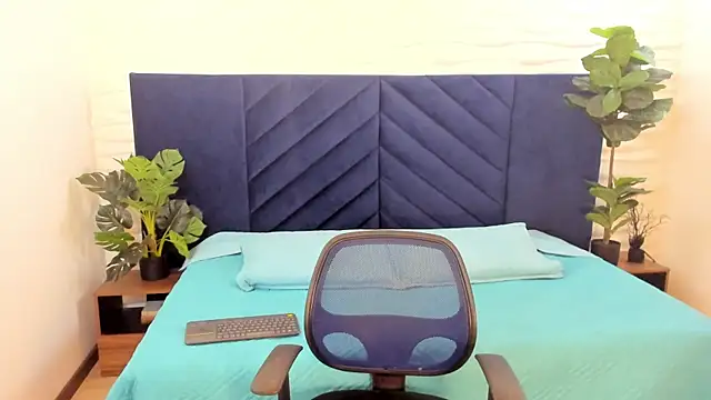 Snapshot of MrJustin_ chatting on 10, 11, 2025 MrJustin online show from 10, 11, 2025