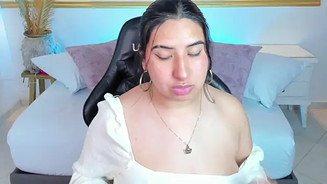 Snapshot of alice_coopperx chatting on 12, 11, 2025 alice coopperx online show from 12, 11, 2025